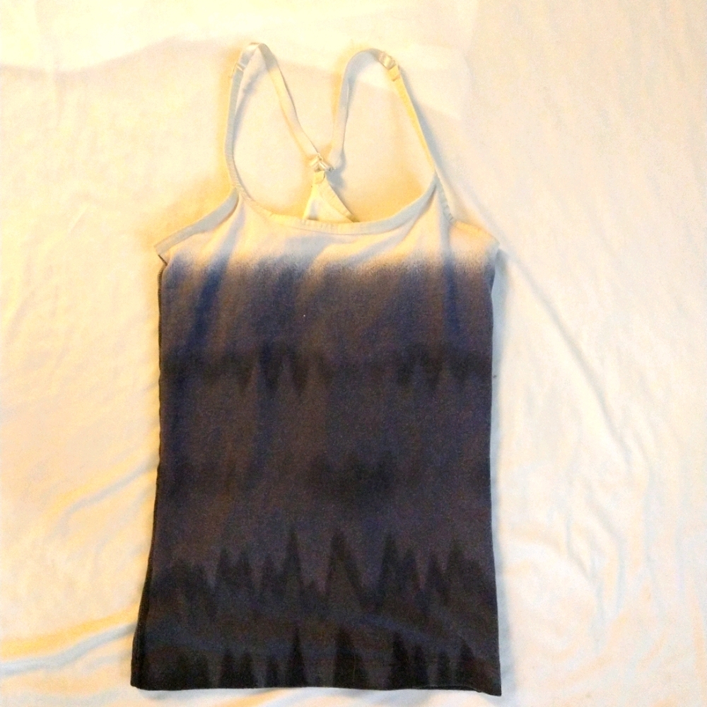 🌷🌷Nike ombre razorback sports top